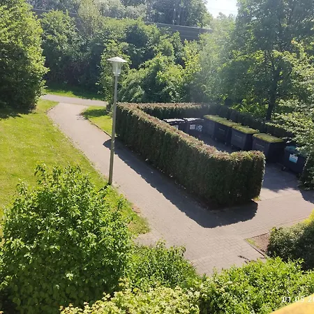 Sehr Kleines Zimmer, Nur 1-2 Uebernachtungen Inkl Netflix Homestay